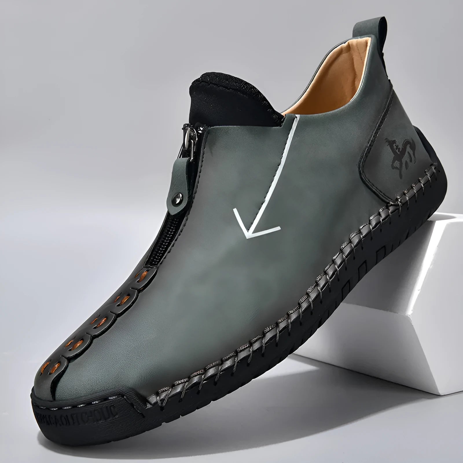 Men's front-zipper leather boots with round toe and mid-calf height in black colour