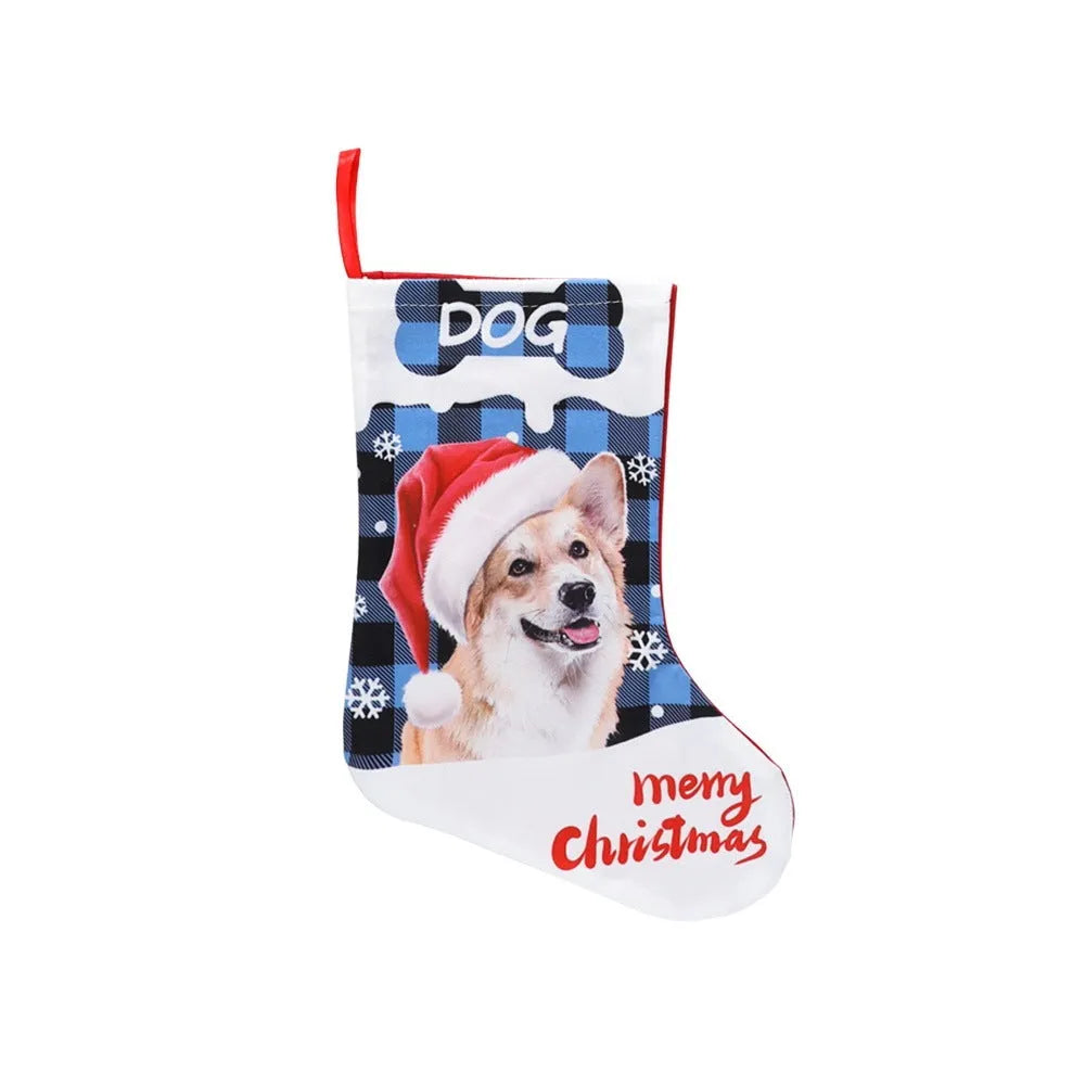 Cloth Christmas decoration with plaid puppy design measuring 26x36cm