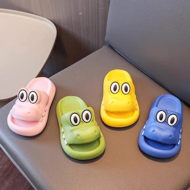 Children's EVA platform sandals with animal patterns in pink, green, yellow and blue colours