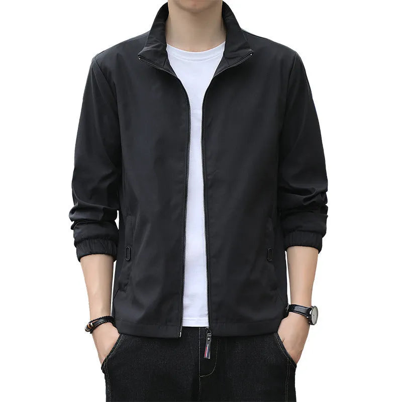 Men's loose fit Korean style lapel jacket in black casual autumn outerwear with zipper pocket