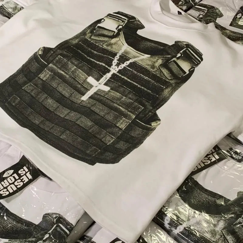 A printed cotton short sleeve T-shirt with a drop-shoulder design in a retro street style.