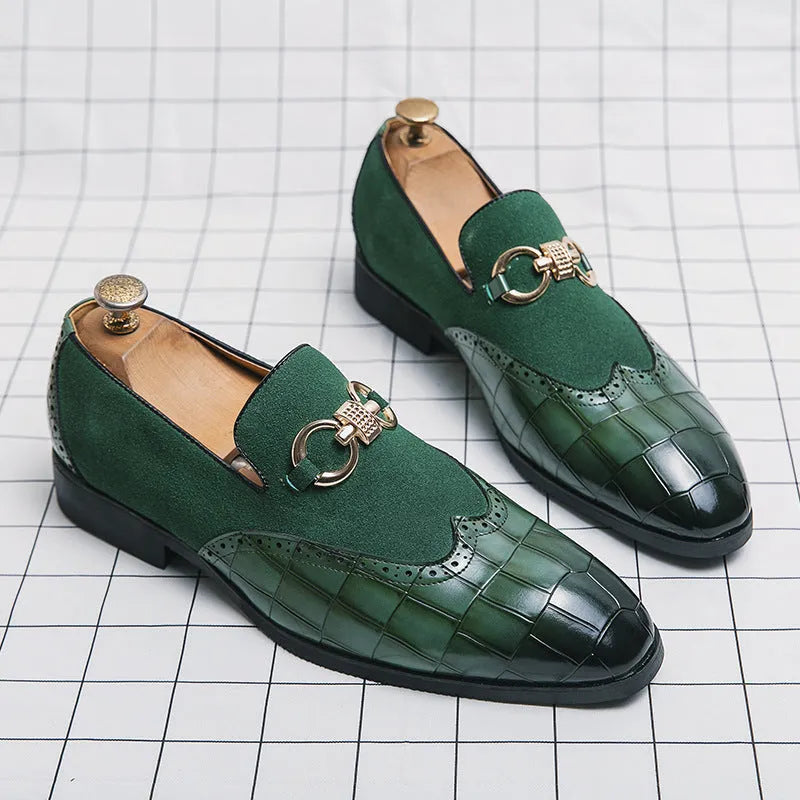 Men's black Korean style casual shoes with pointed toe and sewing line detailing on artificial PU upper