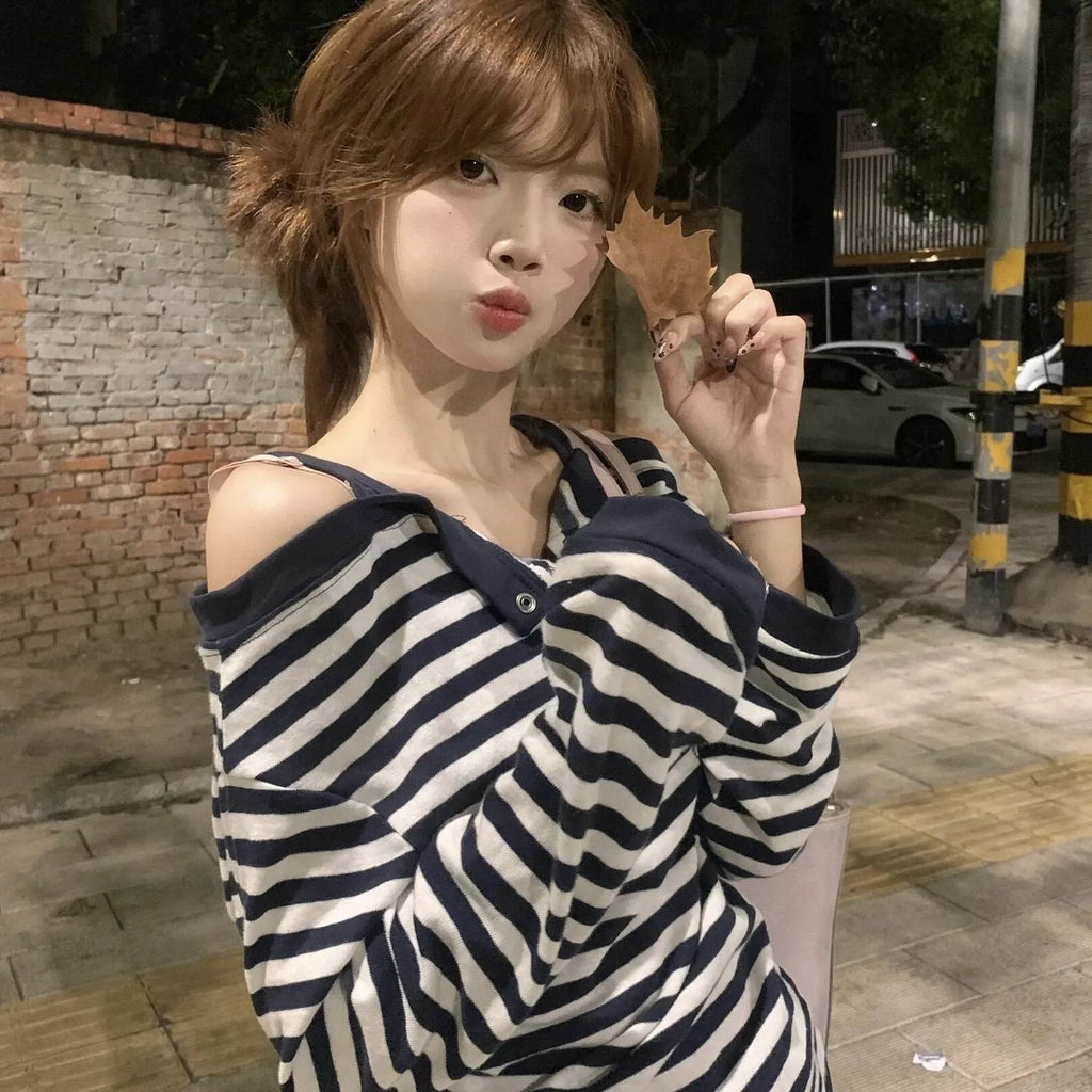 Dark blue Korean-style oversized women's long-sleeved T-shirt with embroidery and stripes