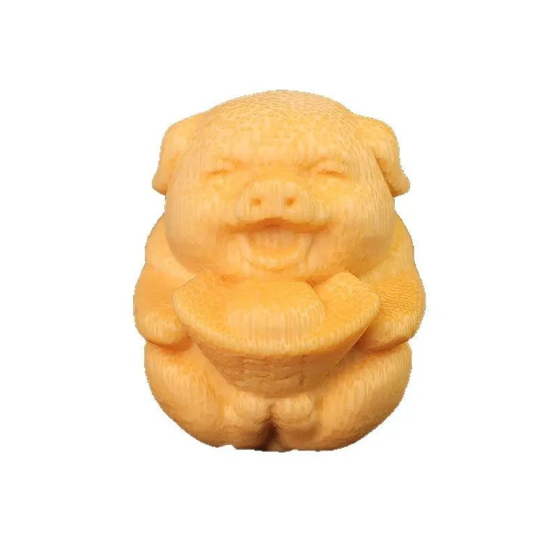 Bamboo pig carving ornament with ingot shape measuring 4cm height and 3.5cm diameter