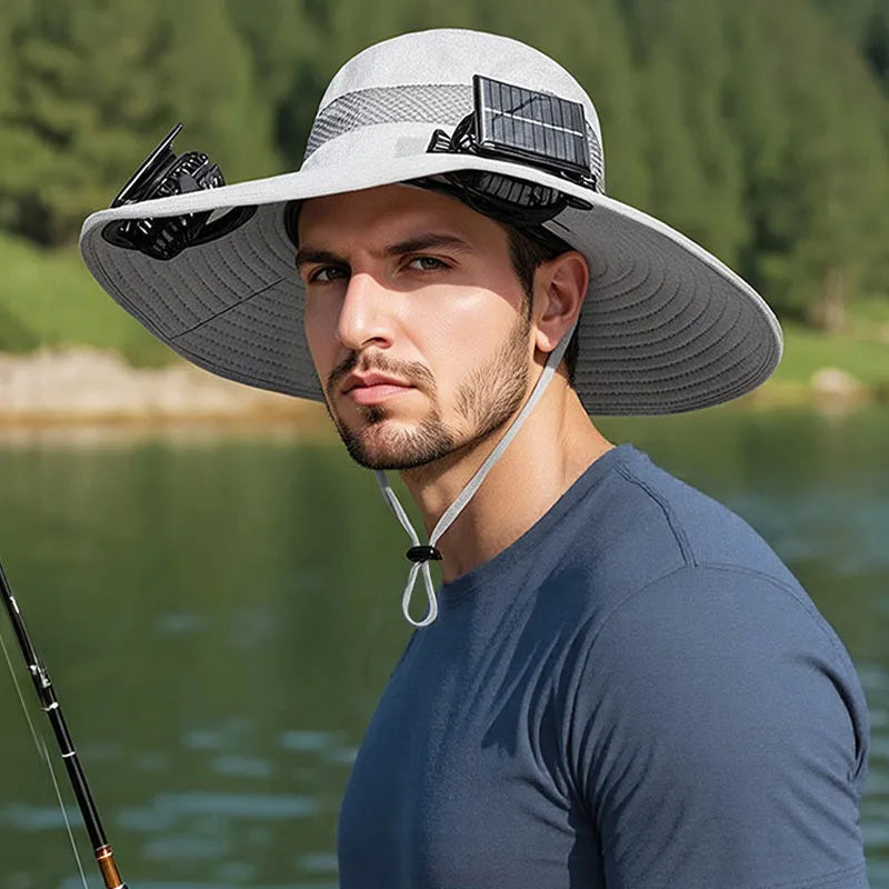 Men's solar-powered fan hat in beige colour with integrated fan for outdoor fishing.