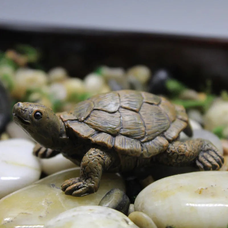 Realistic handcrafted resin turtle ornament for garden and indoor decoration