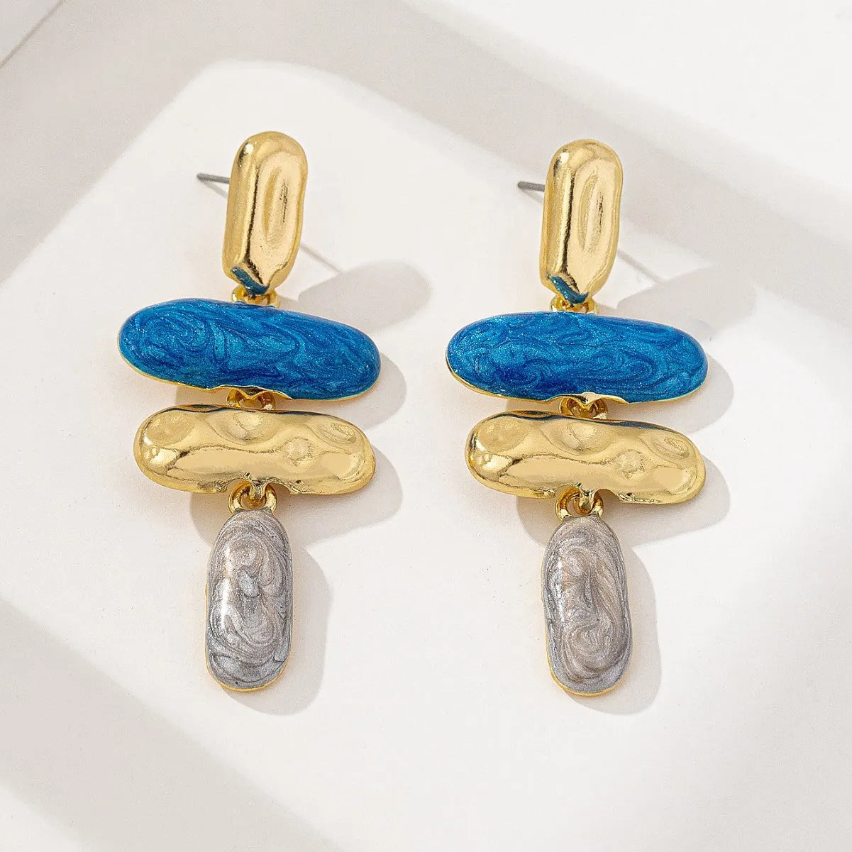 Geometric multicolour stud earrings with electroplated finish on zinc alloy
