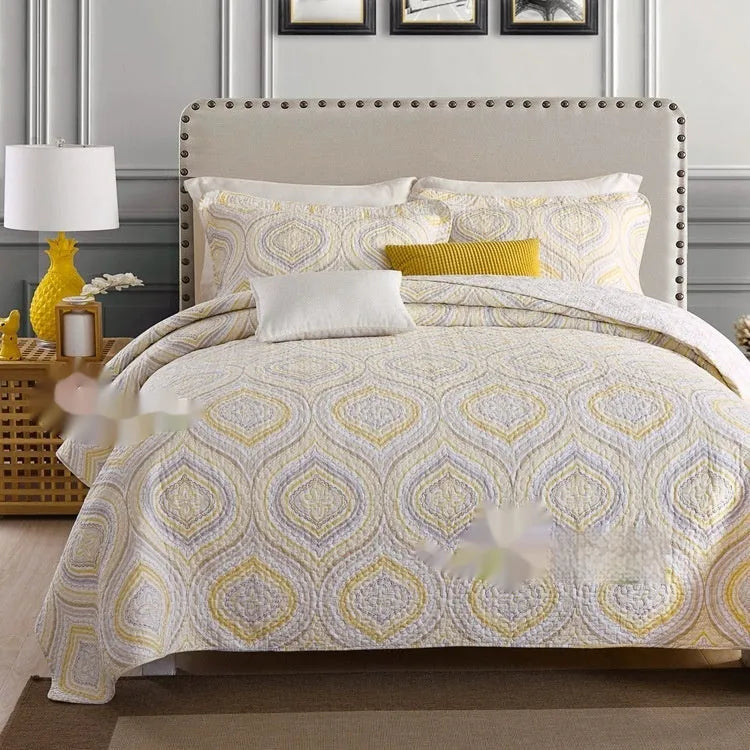 Pure cotton quilted bed cover set with printed pattern on a 1.5-1.8m bed.