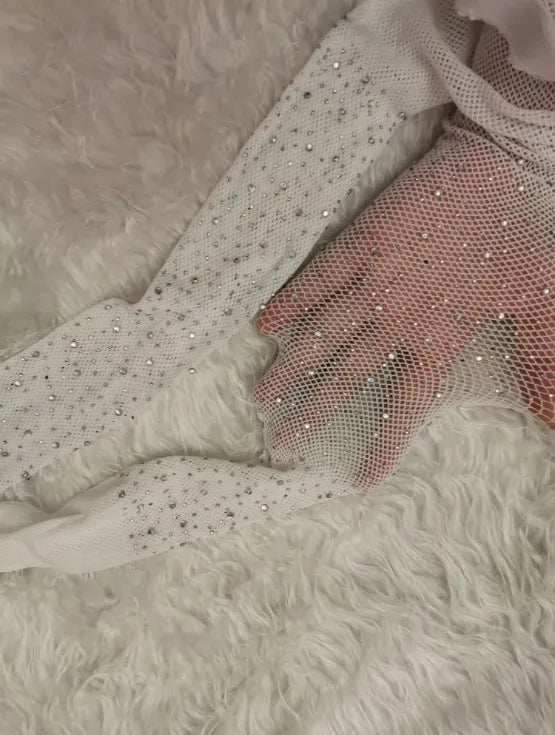Mesh women's fishnet stockings with diamond pattern in skin colour, black, or white free size