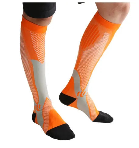 Graduated compression socks in black, shown with size guide for S/M, L/XL, and XXL.