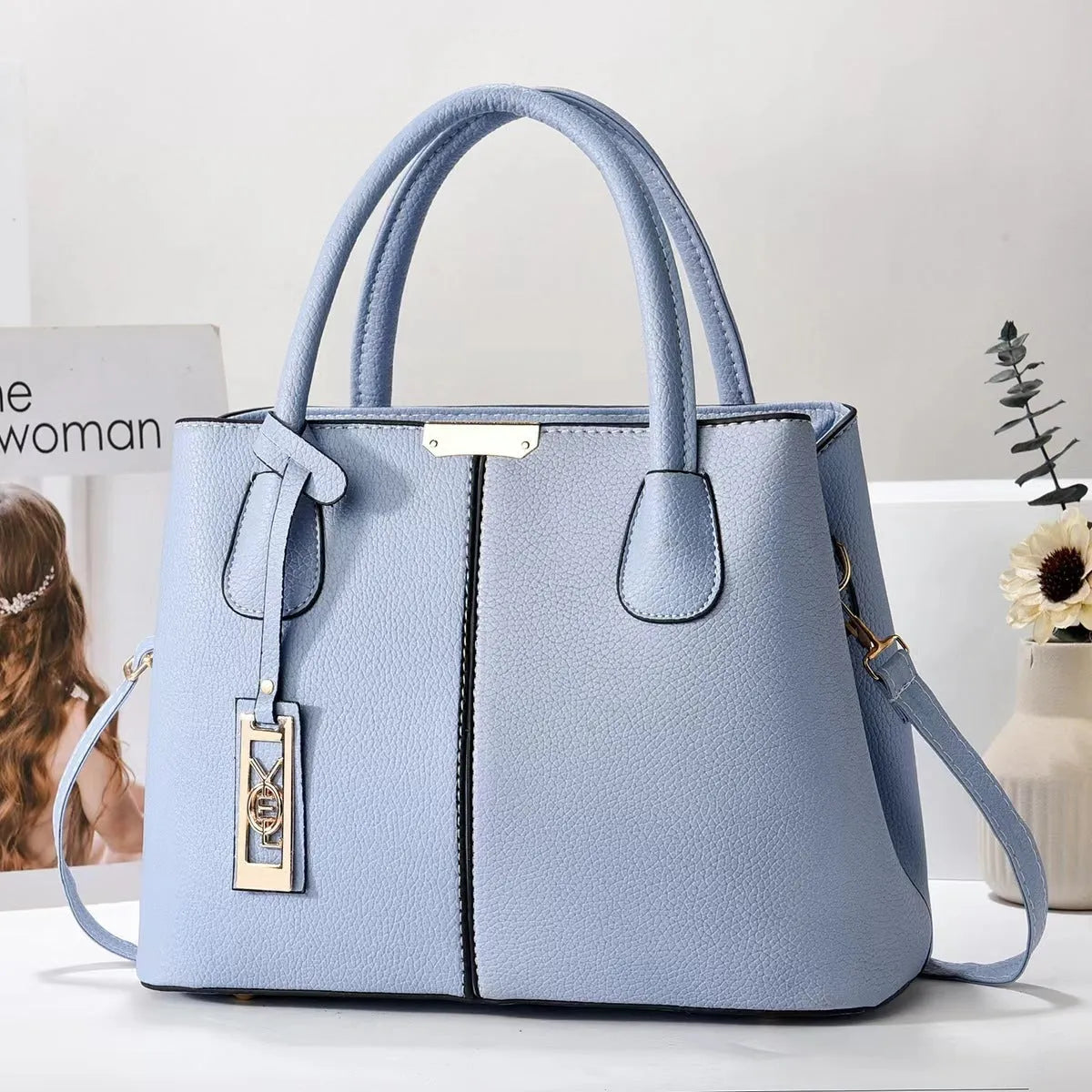 Soft PU large capacity fashion shoulder bag with leather strap in horizontal square shape