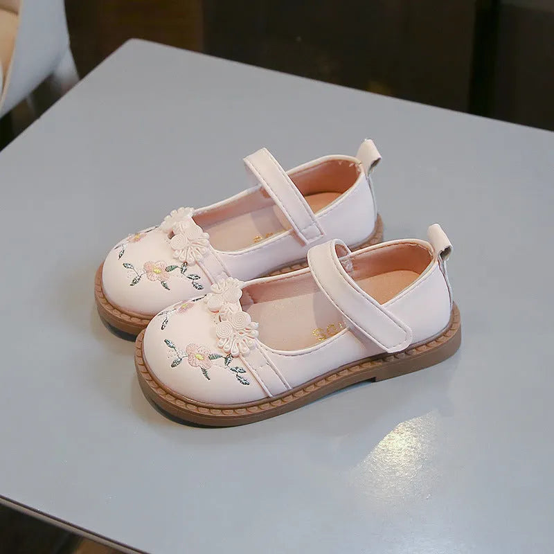 Children's cute leather flower princess shoes in milky white, PU upper, rubber sole, size 23-34