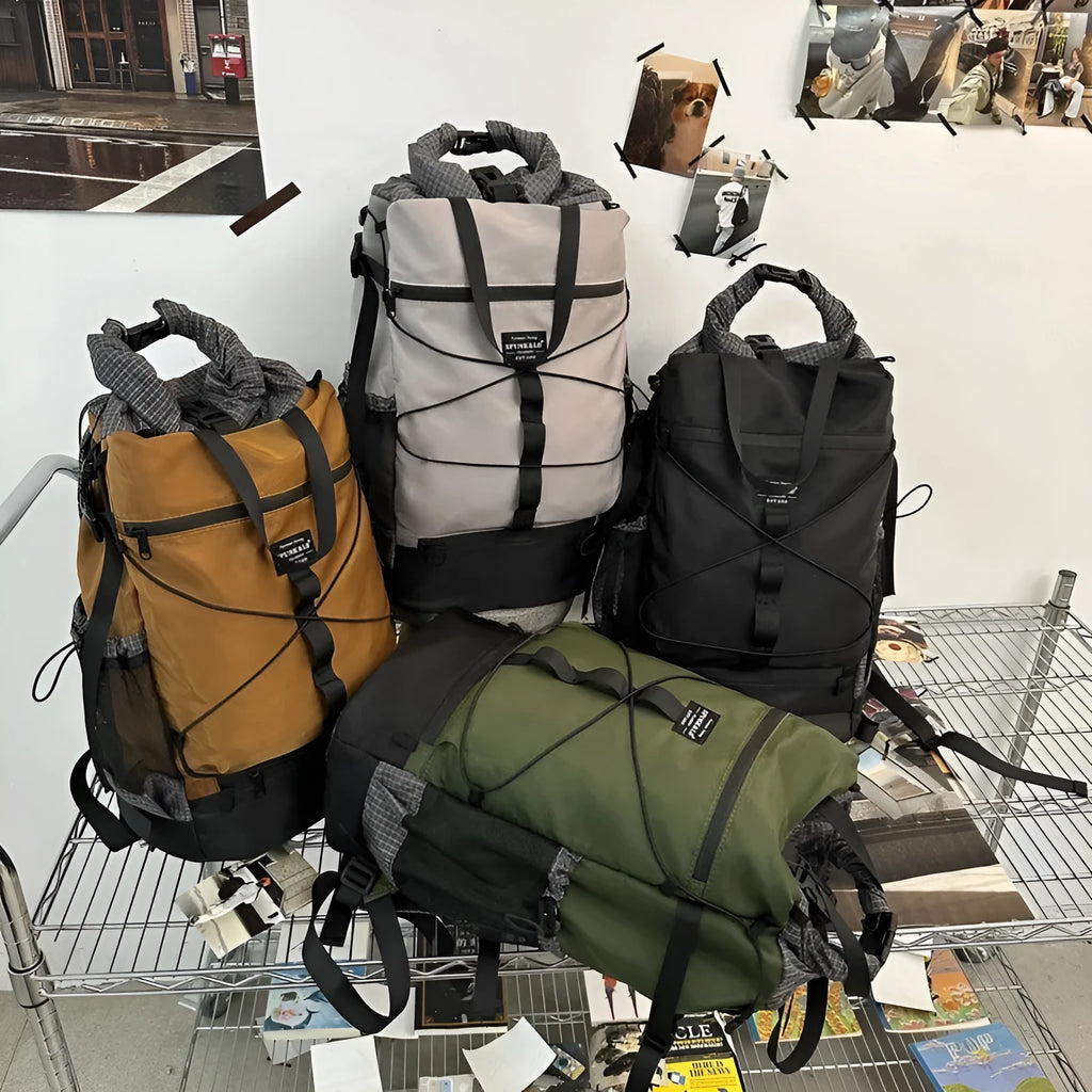 Nylon backpack in solid colour, large capacity, 30x18x48 cm, unisex design for travel and daily use