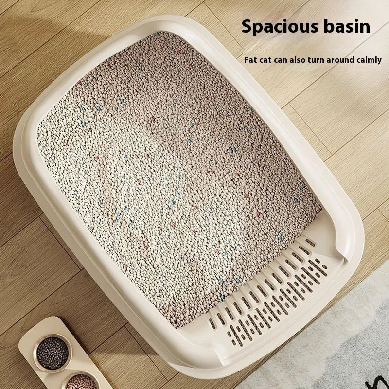 Oversized semi-enclosed cat litter box in cream white, PP material, anti-splash design, extra large size