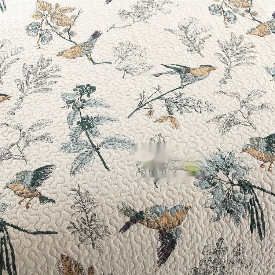 Pure cotton quilted bed cover set with printed pattern on a 1.5-1.8m bed.