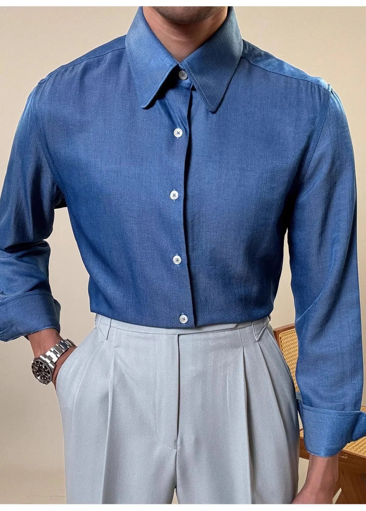 Men's slim fit business shirt with round collar and long sleeves in blue colour options