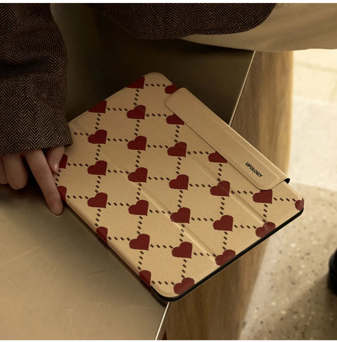 Double-sided magnetic suction flat plate protective shell for iPad Air 4 and iPad Air 5 tablet.