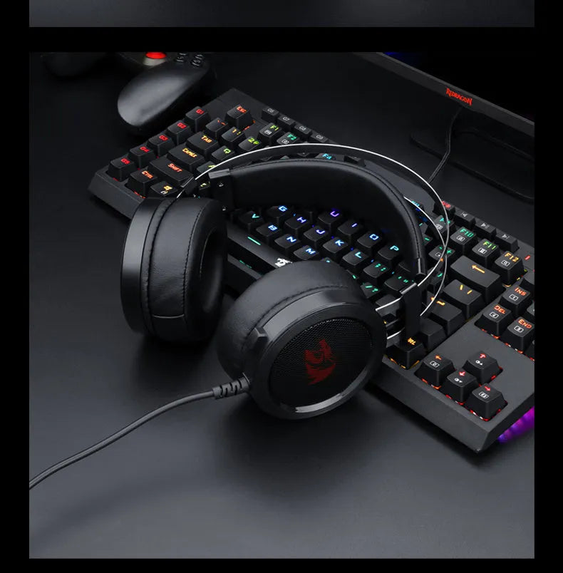 Black wired computer gaming headset with 3.5mm jack and 2-metre cable