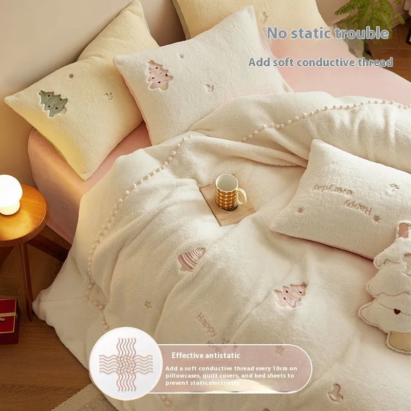 Milk fibre bedding four-piece set with Christmas tree pattern in green or pink for bed sizes 1.2m to 2.0m wide