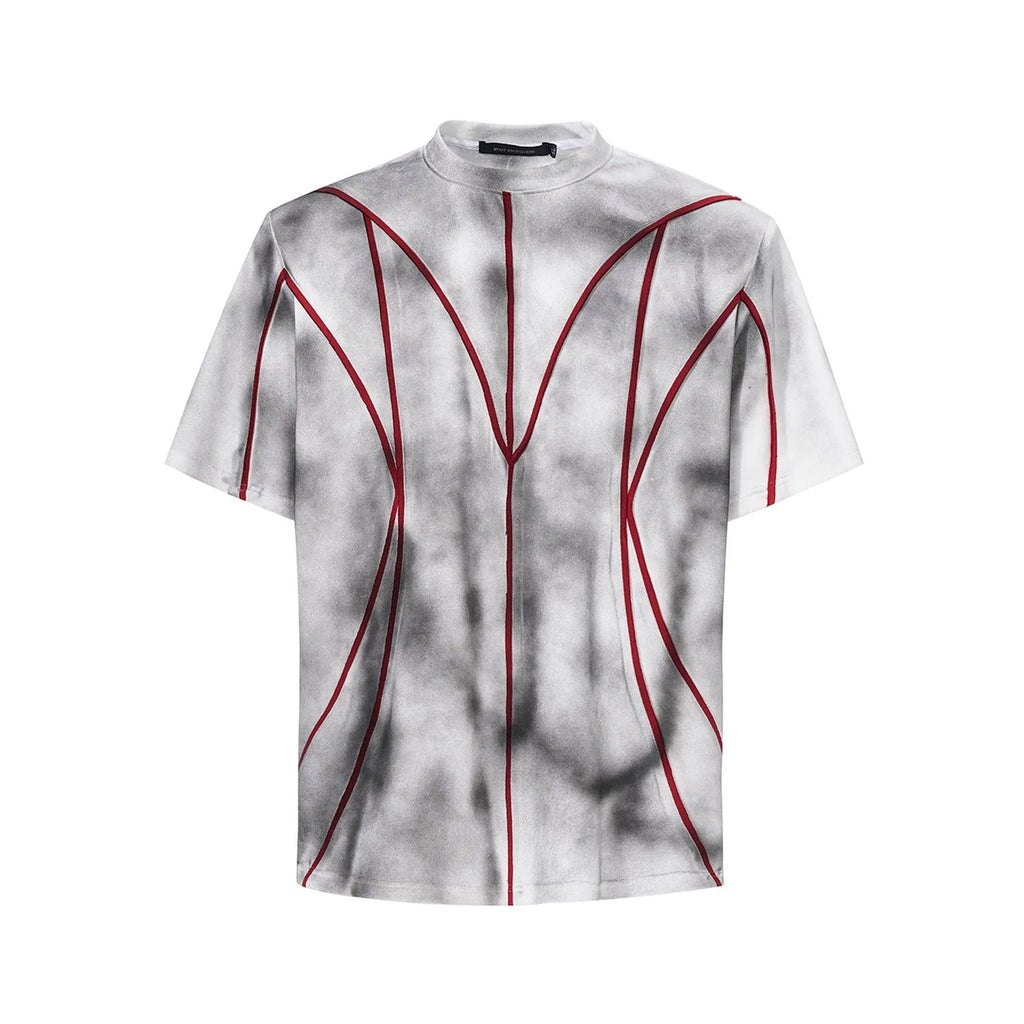 Padded shoulder short sleeve T-shirt with three-dimensional line patchwork on a round neck.