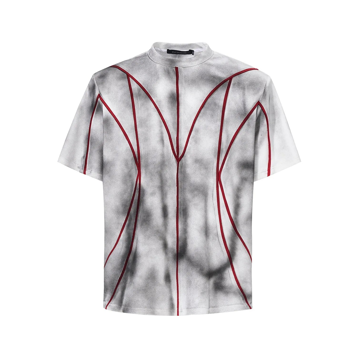 Padded shoulder short sleeve T-shirt with three-dimensional line patchwork on a round neck.