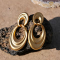 Double circle French retro earrings in quicksand colour with U-shaped copper construction
