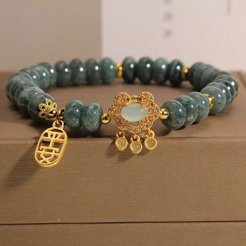 Women's natural emerald jade abacus bead bracelet with alloy safety lock clasp