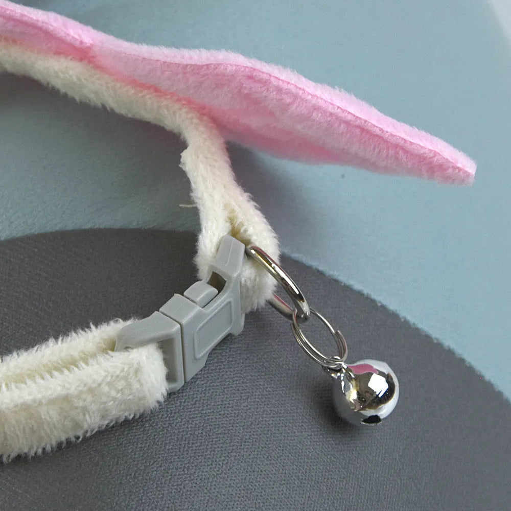 Creative Pet Cat Angel Wings Bell Collar in solid colour polyester, white and pink options, with bell, for 20-35 cm neck size