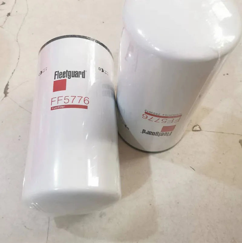 Glass fibre folding filter element for vacuum oil filtration systems with 32mm connections