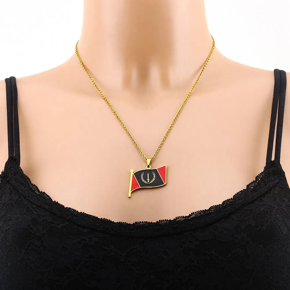 Gold geometric oil-drip pendant necklace with O-ring stainless steel chain on neutral background