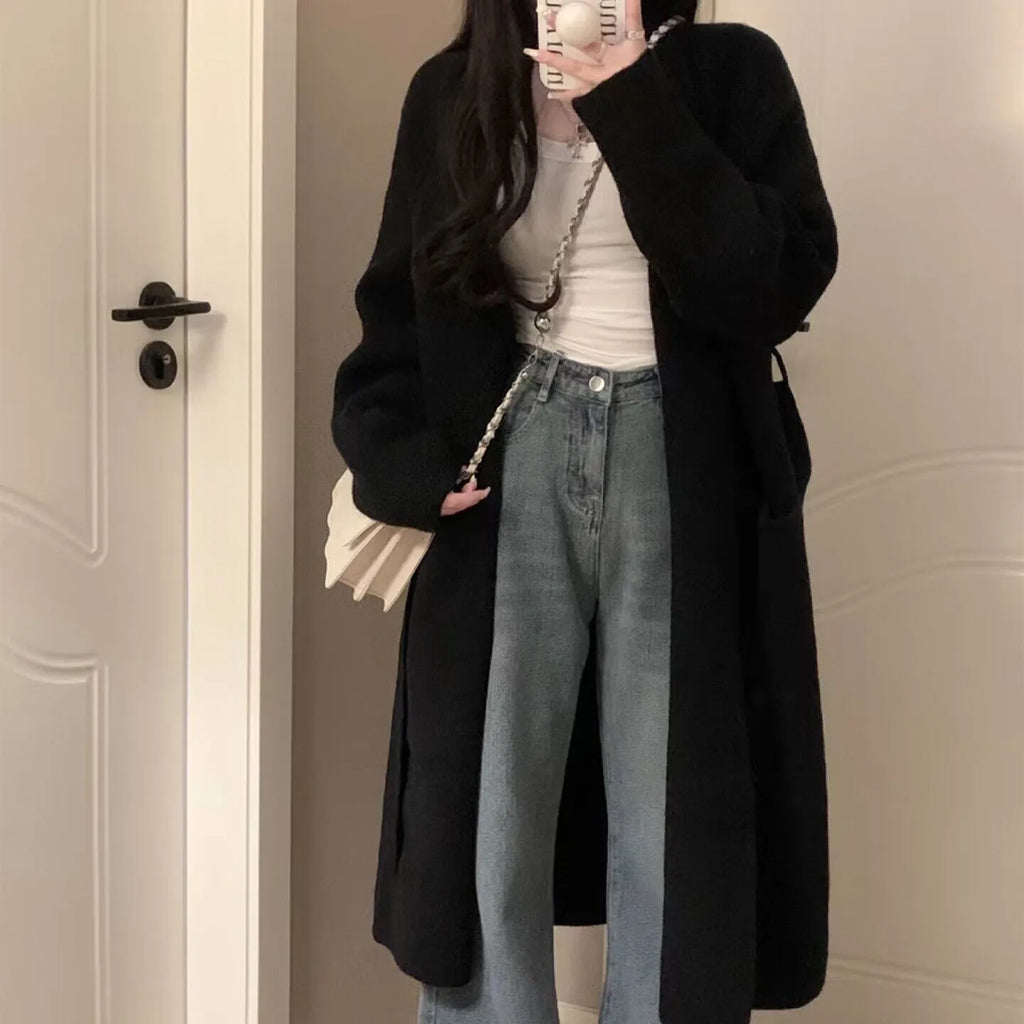 Women's loose fit chenille cardigan with 3D pattern in dark grey