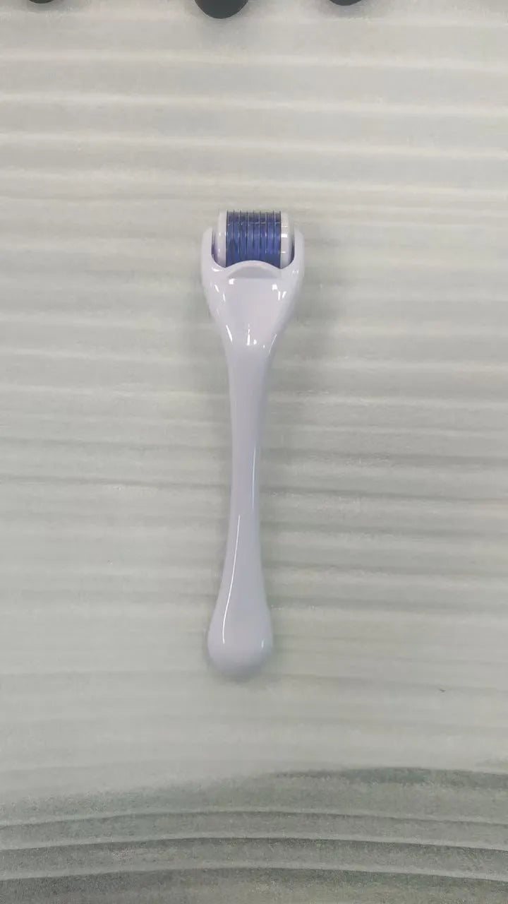 Professional mechanical micro needle derma roller showing colour variations and needle specifications