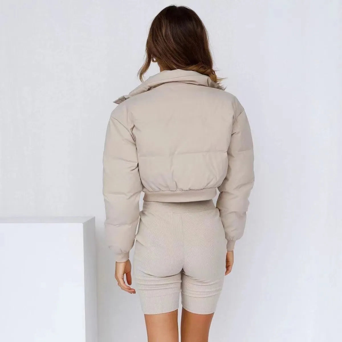 Women's loose-fit polyester leisure jacket in blue, grey, black or milky white