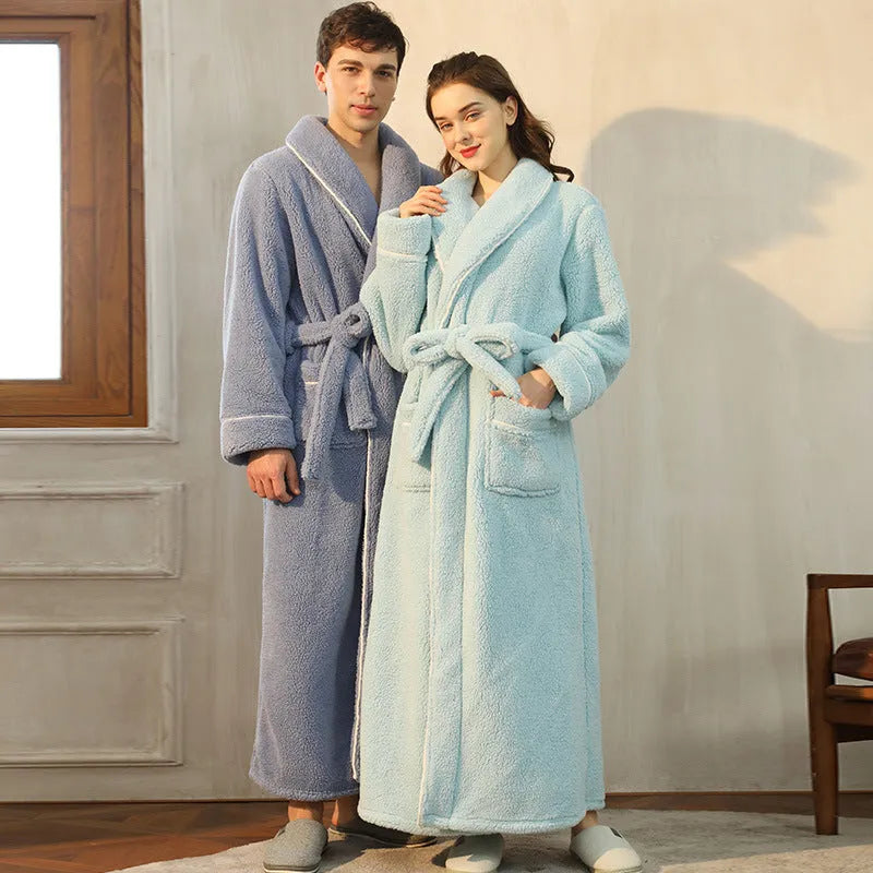 Super thick flannel couple's bathrobe in winter colours, shown in sizes M, XL and XXXL.