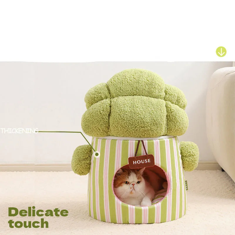 Enclosed three-dimensional pet house with tree hole design for small dogs and cats