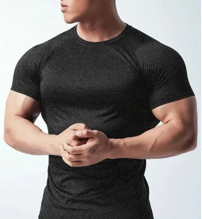 Men's black quick-dry running t-shirt with round neck and short sleeves