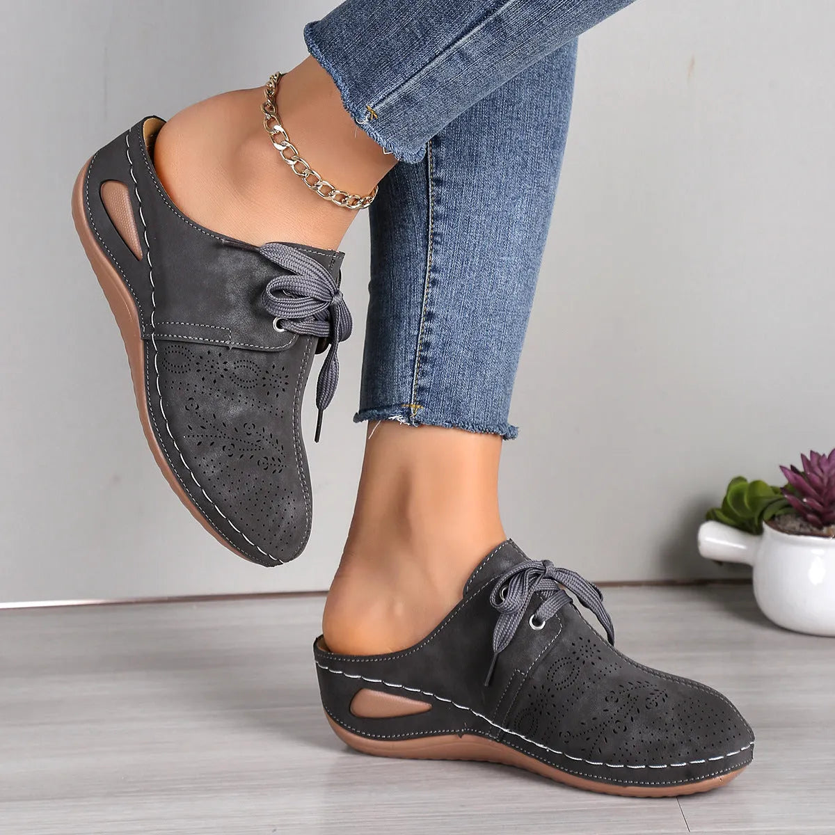 Women's baotou design lace-up wedge slippers with hollow out construction in suede upper