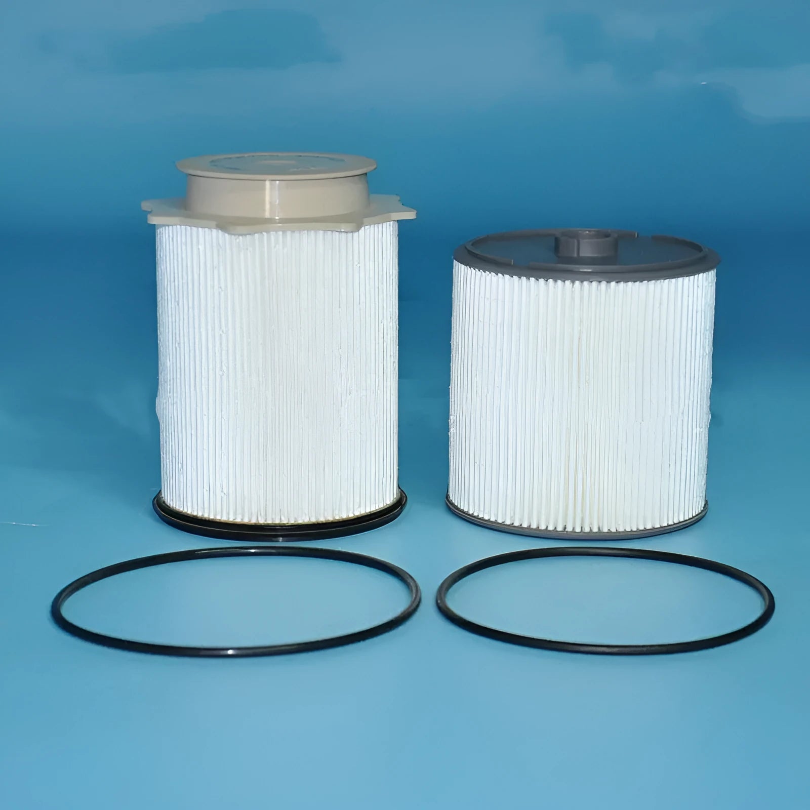White diesel fuel filter kit for RAM 1500-5500 trucks with chemical fibre filter media
