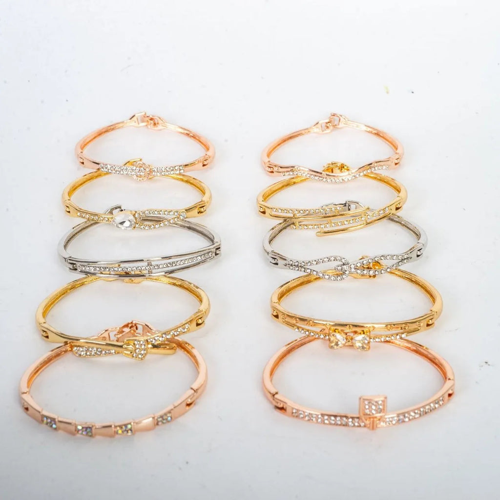 Zinc alloy ladies' bracelet with bow and heart motifs in rose gold electroplated finish, simple style