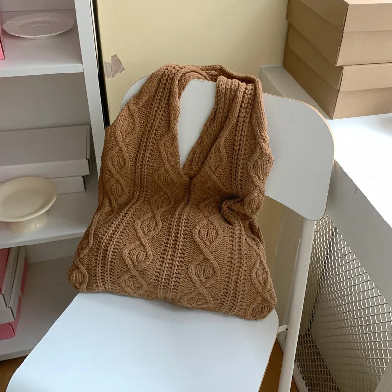 Retro crochet wool shoulder bag with double straps in solid colour