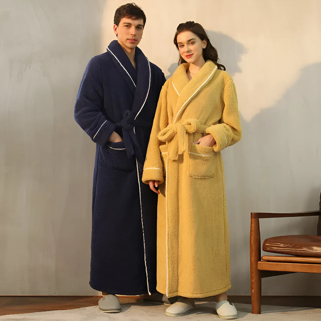 Super thick flannel couple's bathrobe in winter colours, shown in sizes M, XL and XXXL.