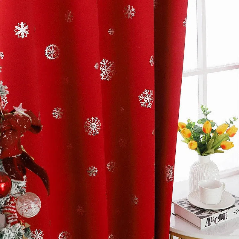 Hole-free snowflake pattern shade cloth curtain in red or green with lace loop or iron hoop detailing