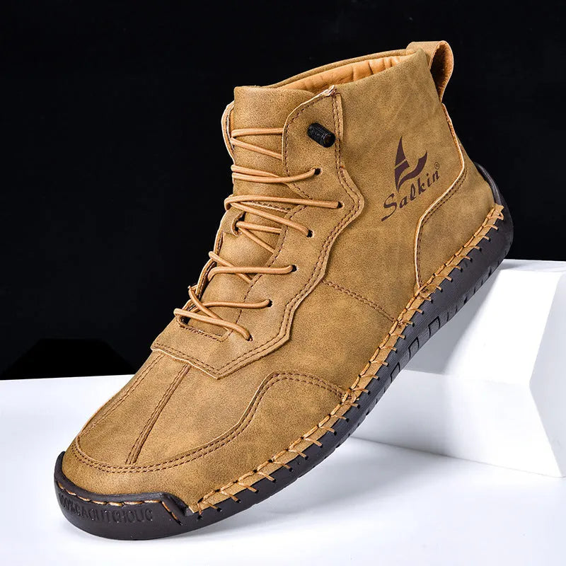 Men's retro-style high-top casual boots in frosted PU leather with elastic band closure and round toe.