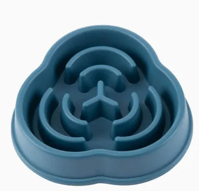 Anti-choke slow feeding dog bowl in plastic with anti-skid base, blue colour