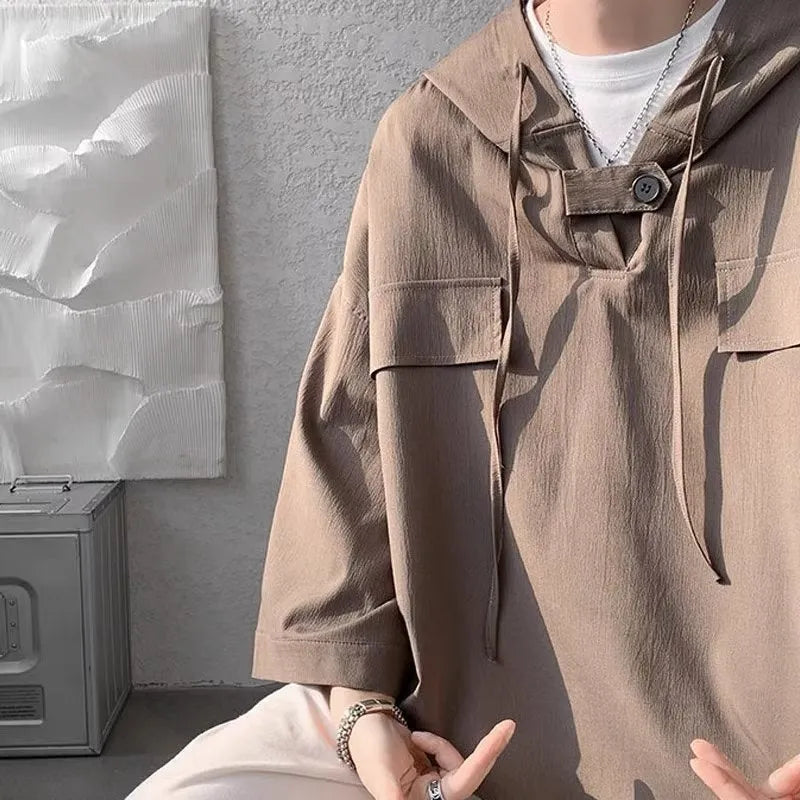 Men's hooded short sleeve t-shirt in polyester fabric for summer casual wear