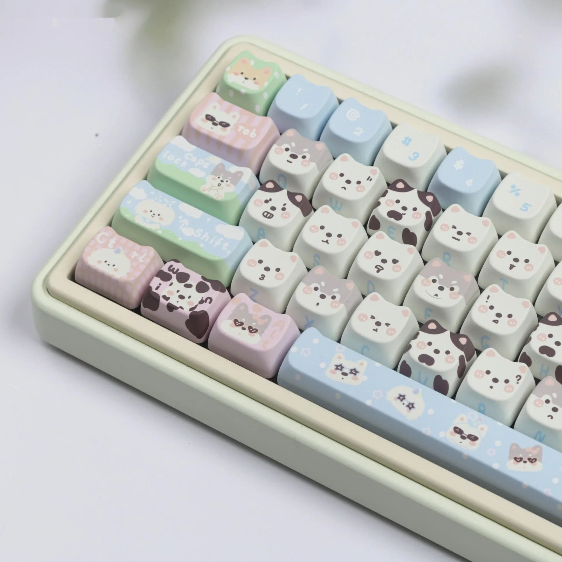 Full set of PBT sublimation keycaps with cat and puppy animal designs for mechanical keyboards