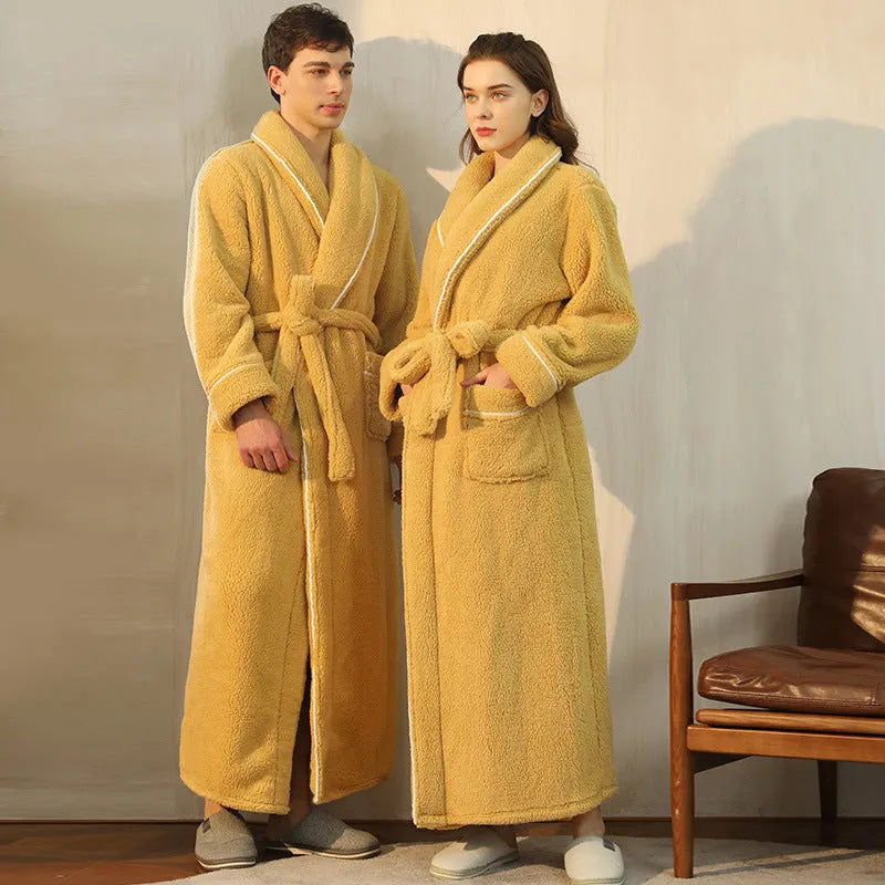 Super thick flannel couple's bathrobe in winter colours, shown in sizes M, XL and XXXL.