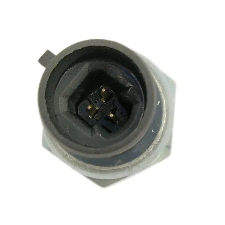 Ford F6TZ-9F838-A pressure sensor with connecting line for F4 and F6 common rail engines.
