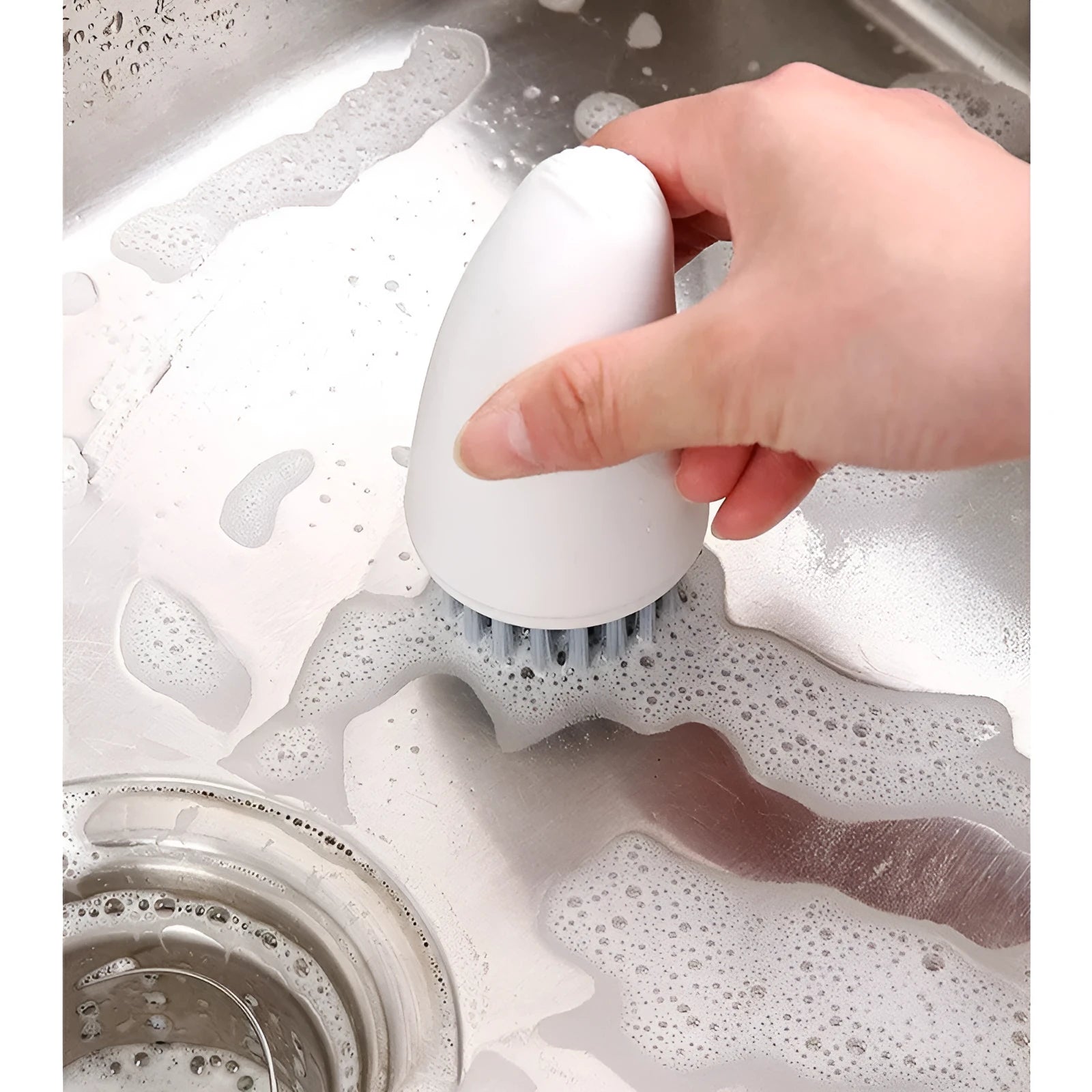 Carrot-shaped nylon cleaning brush with radish pattern in orange colour