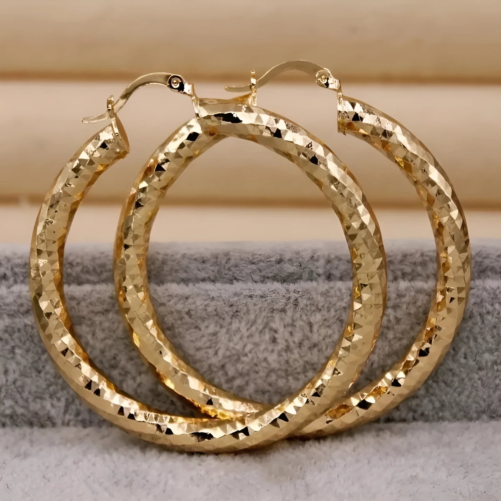 Gold retro alloy earrings for women with classic simple design in European American style